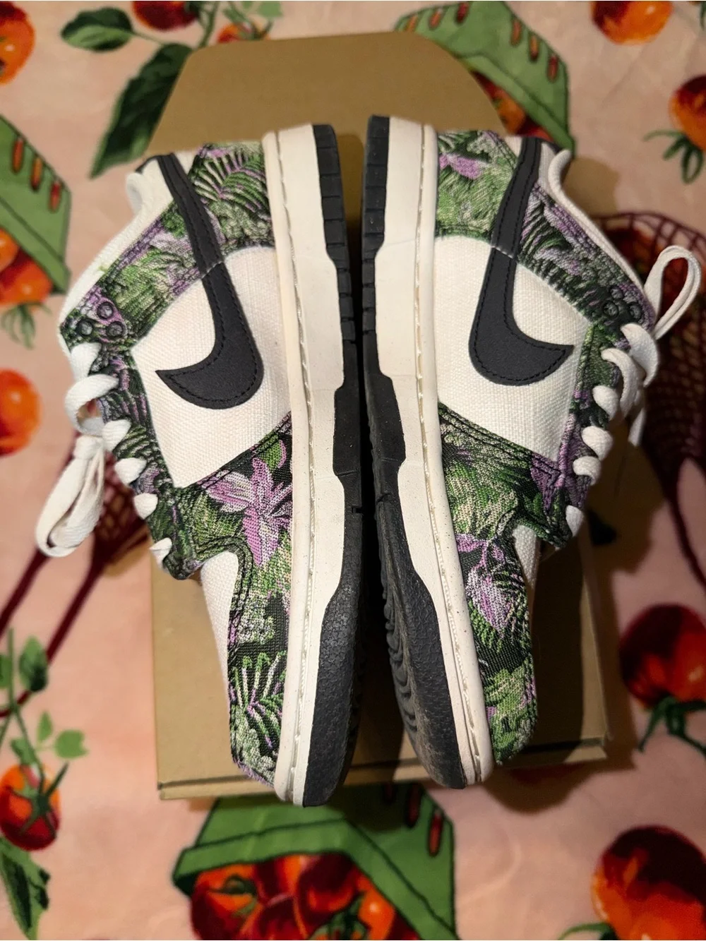 Nike Women's 6.5 Dunk Low Next Nature Floral Tapestry Like New Sneakers Shoes